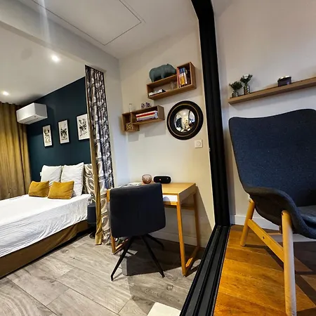 - Loggia A Village Echappee A Deux Bed & Breakfast